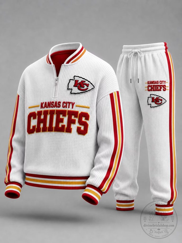 Kansas City Chiefs Football Team Quarter Zip Sweatshirt and Jogger Pants Set