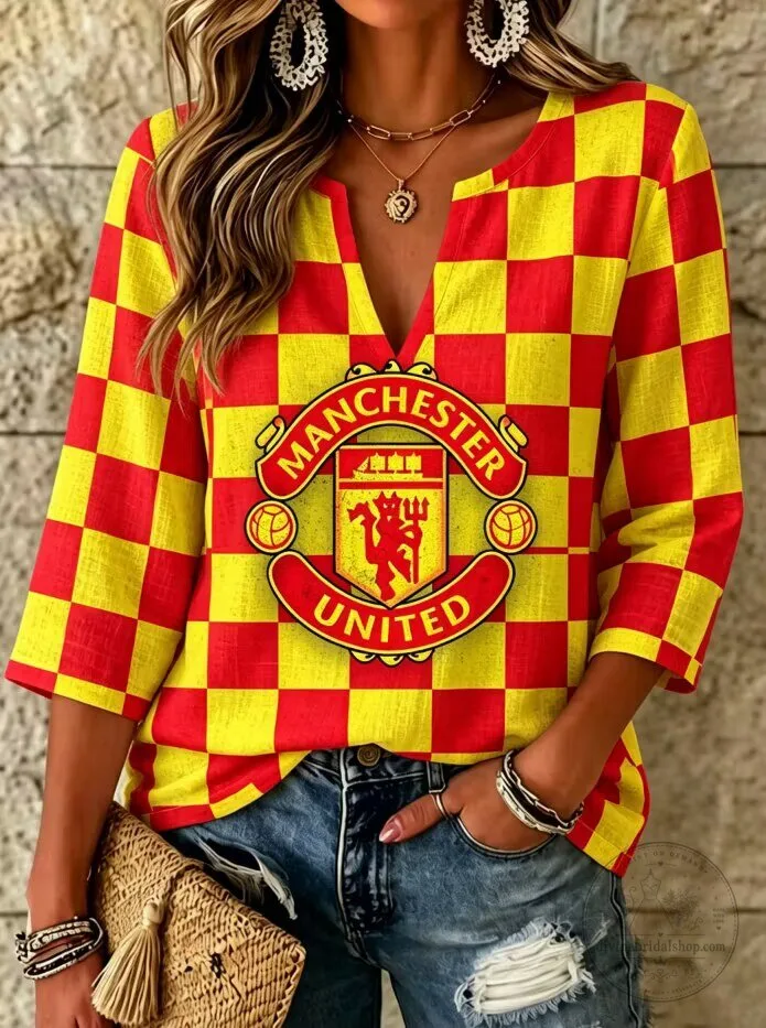 Manchester United Football Club Checkered Print Women's T-Shirt